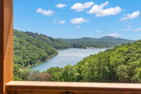 Pvt Hot Tub, Cmty Amenities, Indoor & Outdoor Pools, Table Rock Views, Free Tickets